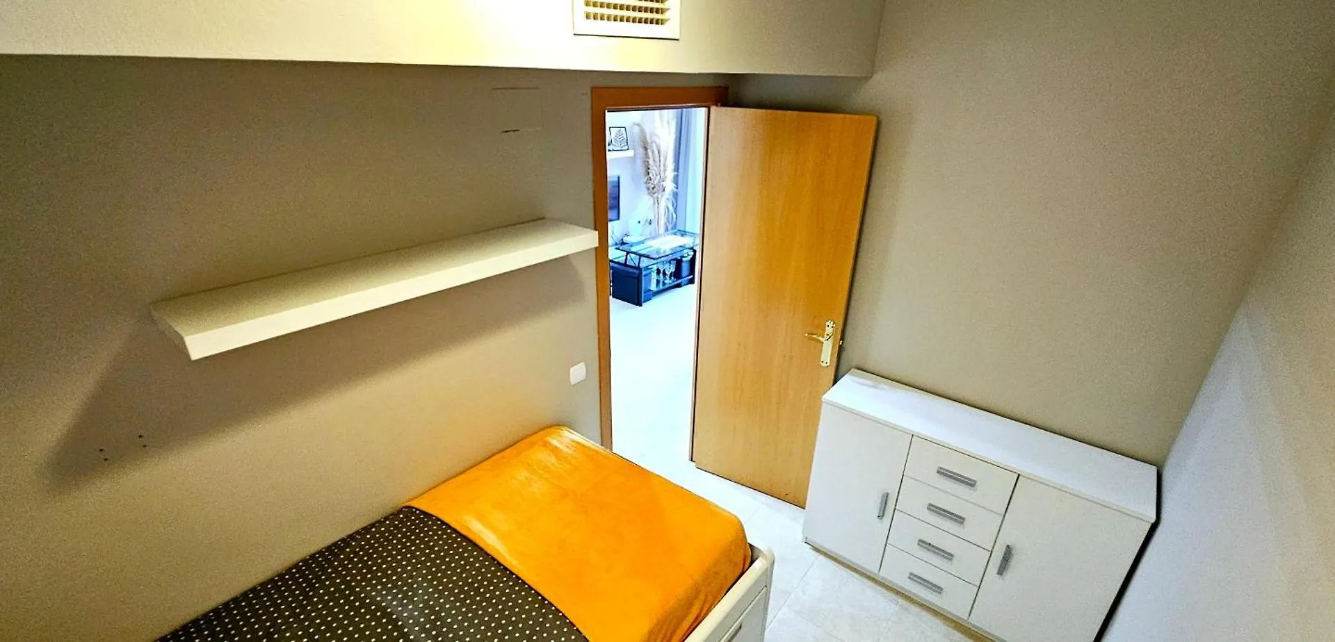 Beach Apartment Coma-ruga Spain